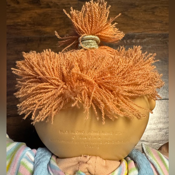 2004 Cabbage Patch Girl Doll Red Curly Hair, Blue Eyes Rare Collectible - Picture 9 of 16